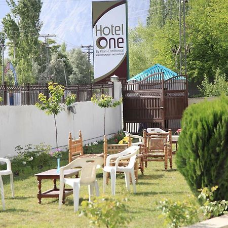 Hotel One Skardu Bagian luar foto